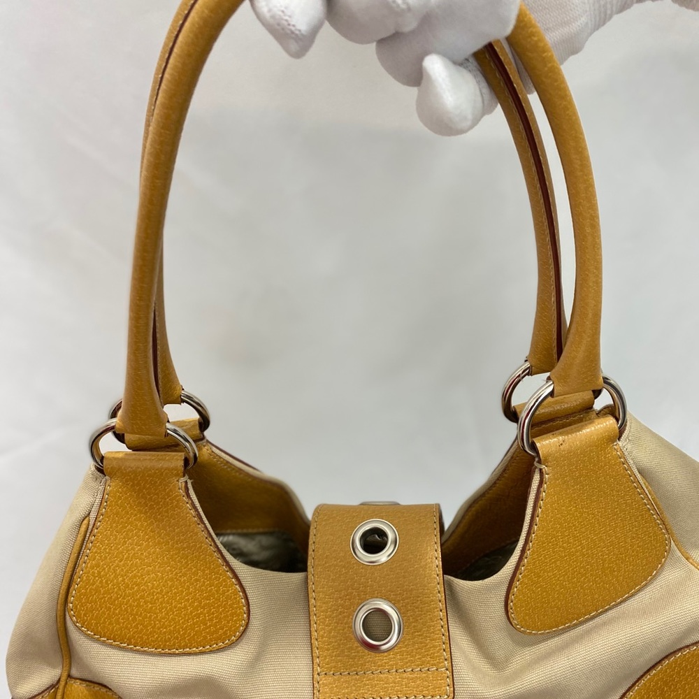 Handbag - Picture 9 of 10